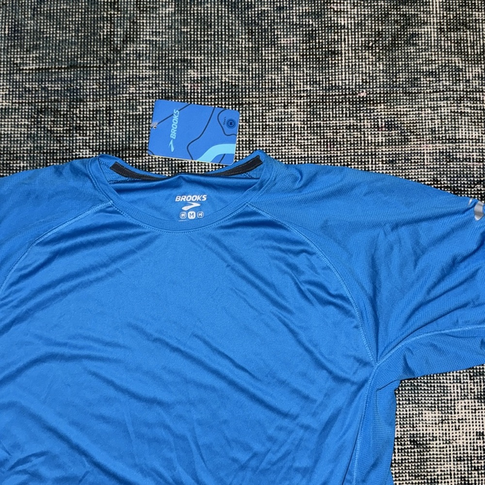 Brooks Stealth Short Sleeve Bright Blue Athletic Shirt ✨Brand New✨ - Picture 2 of 4
